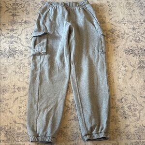 Lululemon Women’s Scuba Cargo Jogger Pants Regular - size XS - heather med grey